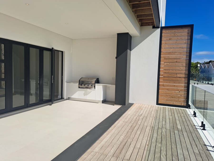 2 Bedroom Property for Sale in Plettenberg Bay Central Western Cape